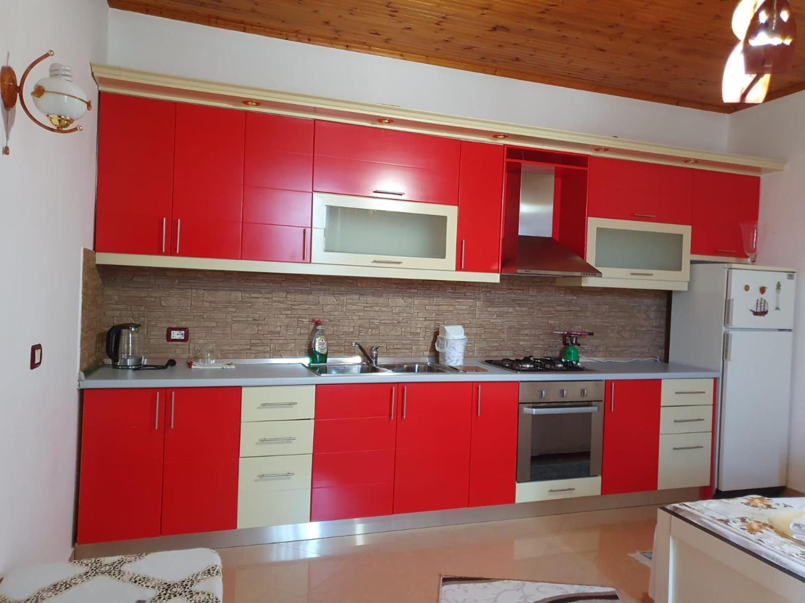 בראט Sara Guesthouse מראה חיצוני תמונה
